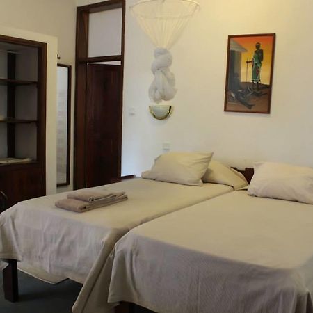 Pensao Residencial Reggio Emilia Hotel Pemba Kültér fotó